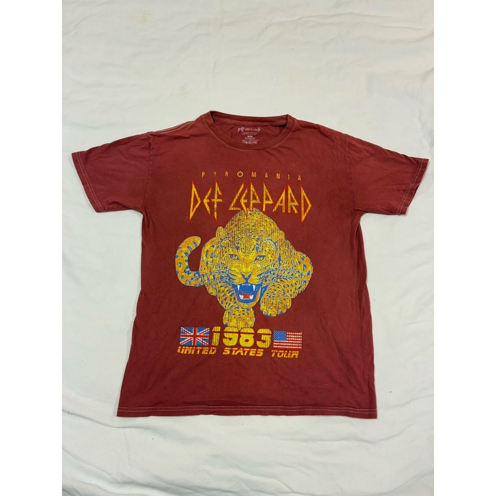 Def Leppard Pyromania 1983 United States Tour T-Shirt Men's M Medium Red Cotton